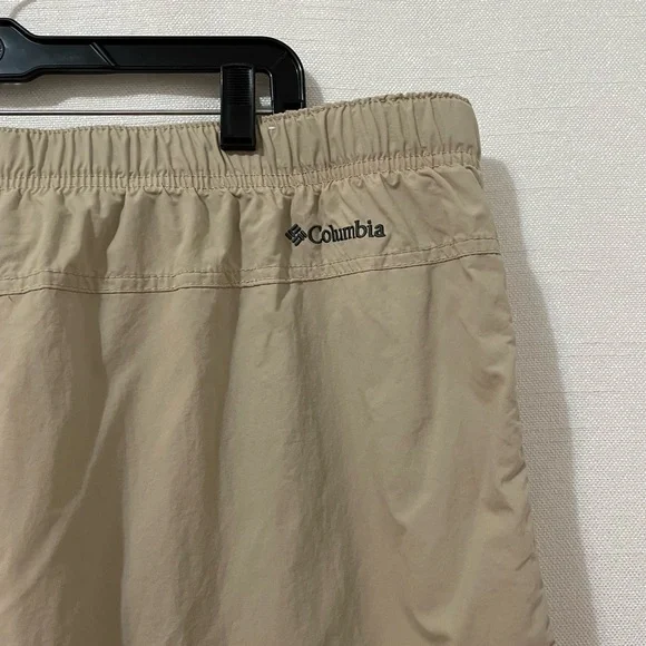 Columbia Men’s Cargo Shorts XXL Tan - Picture 7 of 8